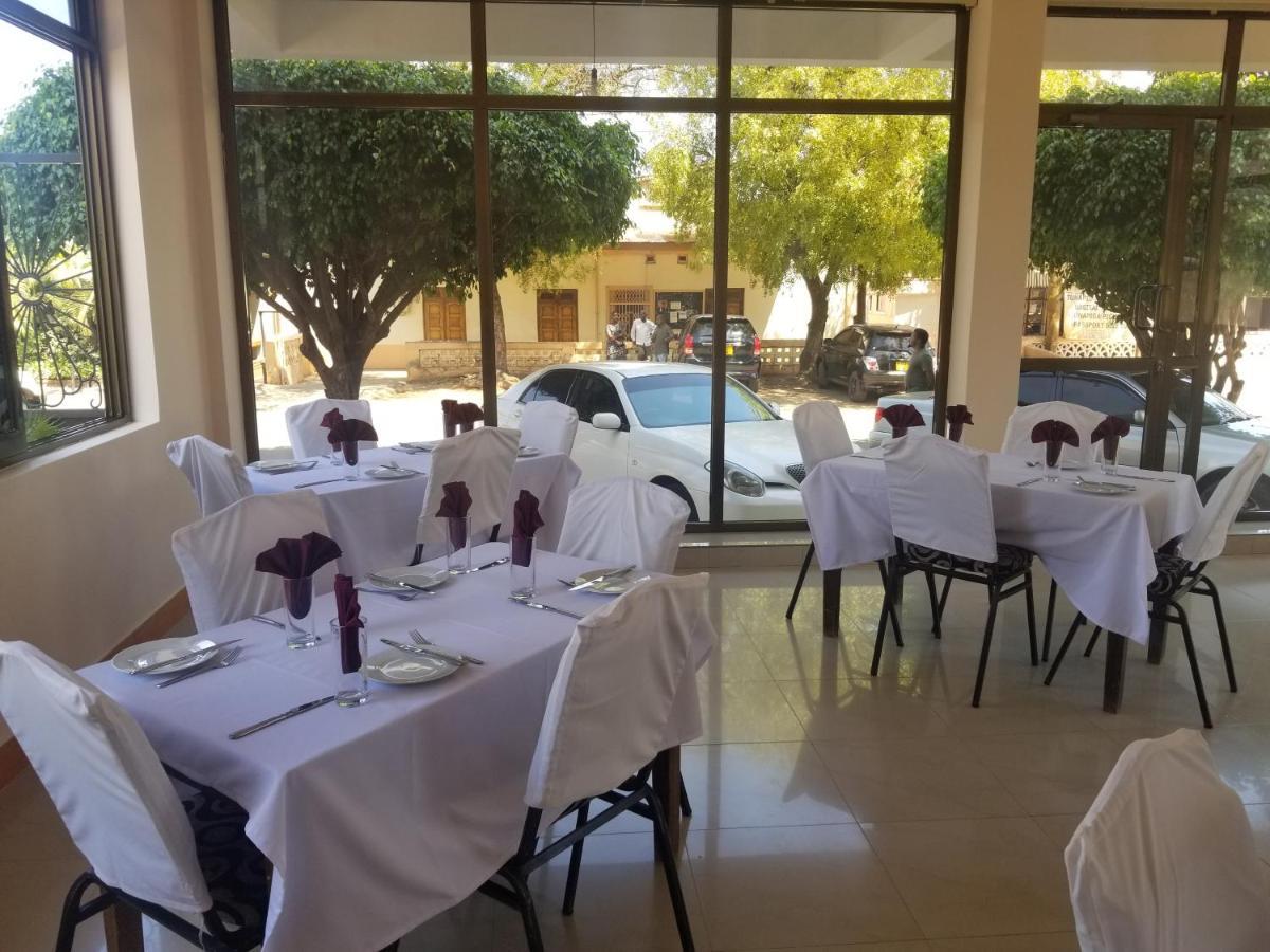 Hotel Buffalo Moshi Kültér fotó